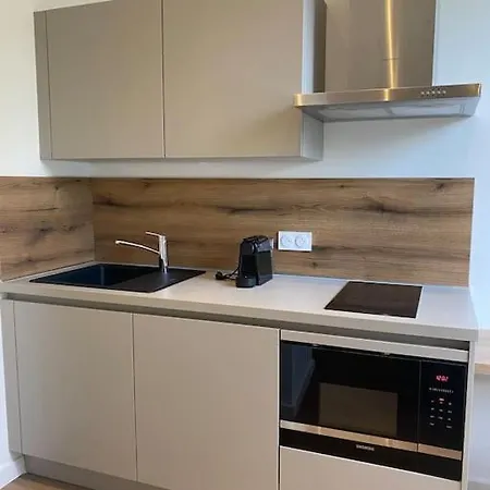 Place Saint Nicolas - Centre *